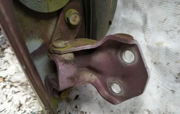 Mazda Xedos 6 Front door upper hinge