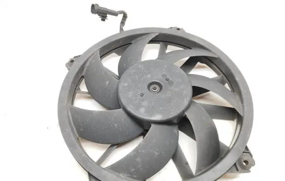 Citroen DS5 Radiator cooling fan shroud M153277 FC2010 PA6GF30