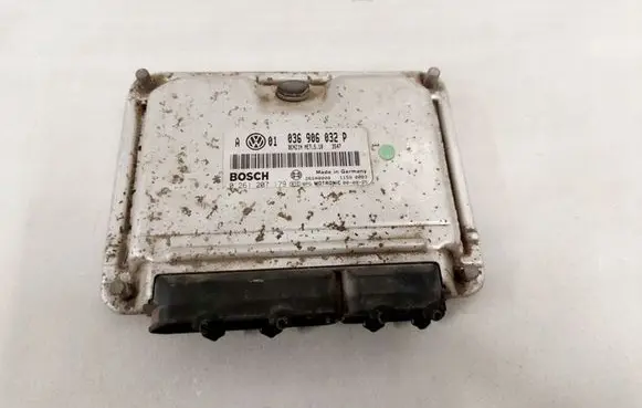 Volkswagen Golf IV Engine control unit/module ECU 036906032P