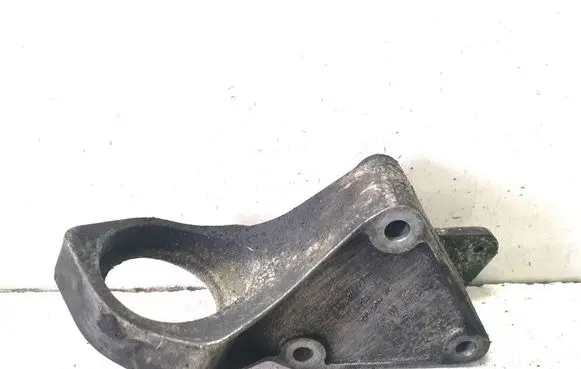 Opel Zafira A Engine mounting bracket 24404972