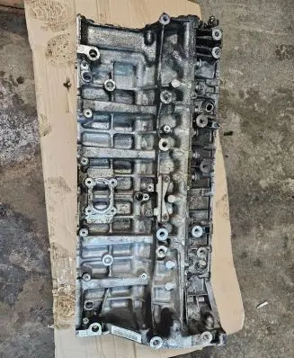 BMW X6 E71 Engine block 04017258