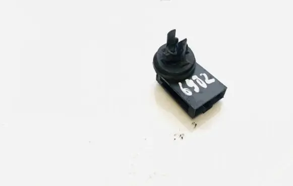 Audi A4 S4 B5 8D Interior temperature sensor 1h0907543a