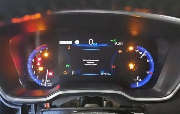 Speedometer (instrument cluster)