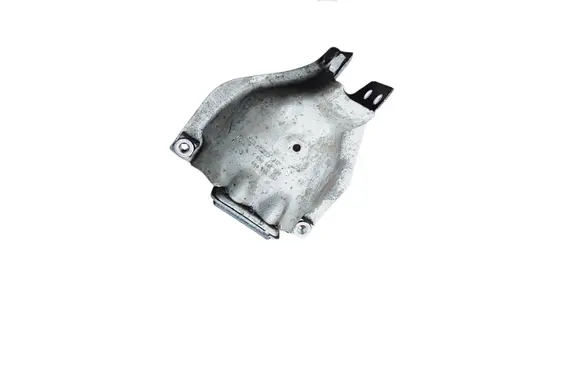 Engine mounting bracket