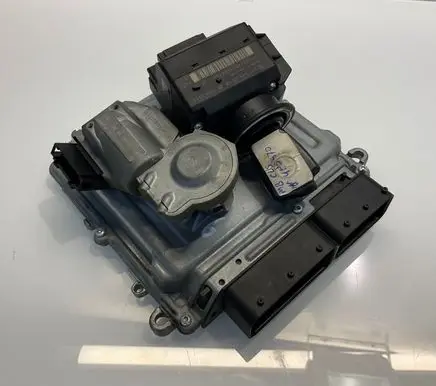 Mercedes-Benz CLS C219 Engine ECU kit and lock set A6421509779 1039S14075 0281012782