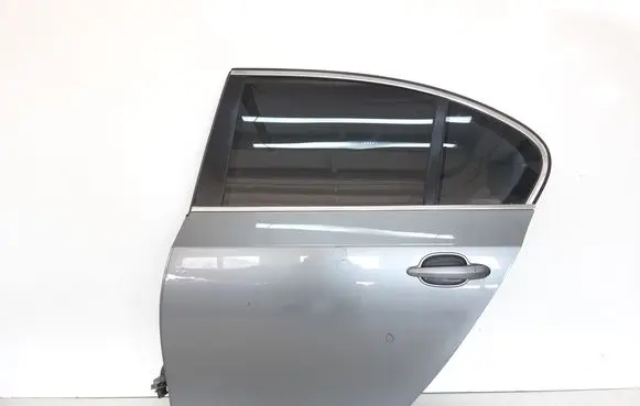 BMW 5 E60 E61 Rear door