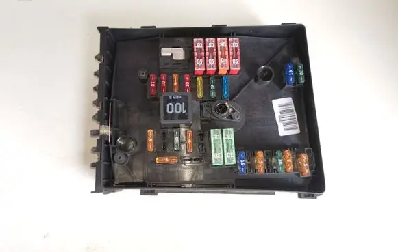 Volkswagen Golf V Fuse module 1K0937125A