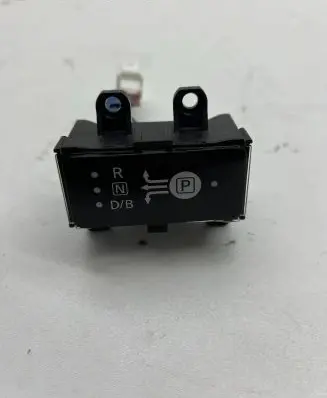 Nissan Leaf I (ZE0) Gear shift selector indicator R1611