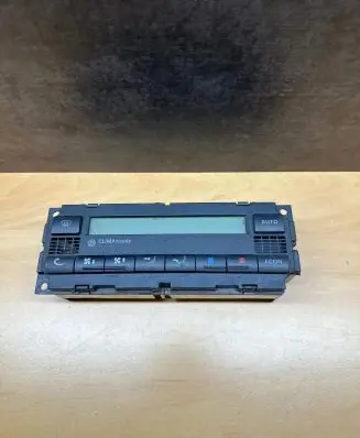 Volkswagen Golf IV Climate control unit