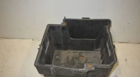 Battery box tray