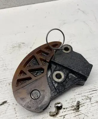 Mazda CX-5 Timing belt tensioner 