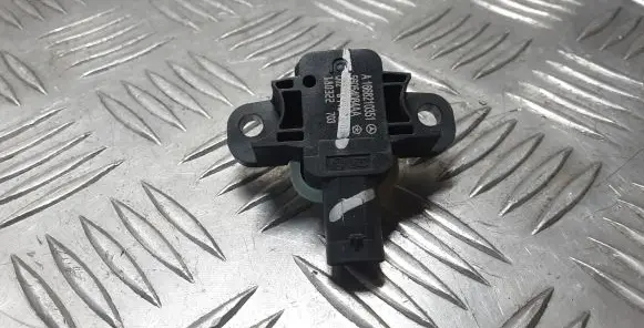 Mercedes-Benz GLE (W166 - C292) Airbag deployment crash/impact sensor A1668210351