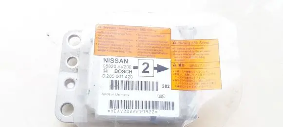 Nissan Primera Airbag control unit/module 98820av200 0285001420