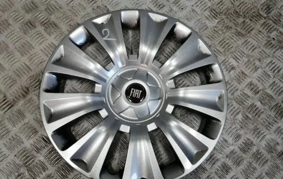 Fiat Tipo R16 wheel hub/cap/trim 
