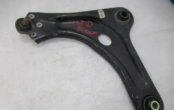 Citroen C3 Front lower control arm/wishbone