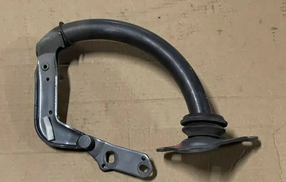 BMW 7 E65 E66 Tailgate/trunk/boot hinge 8240339 4162ES03