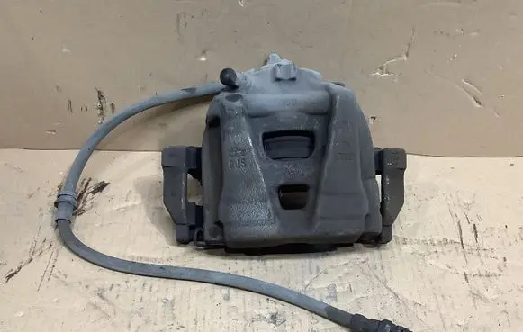 Volkswagen Tiguan Front brake caliper