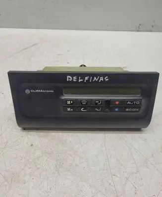 Volkswagen PASSAT B4 Climate control unit 3A0907044A