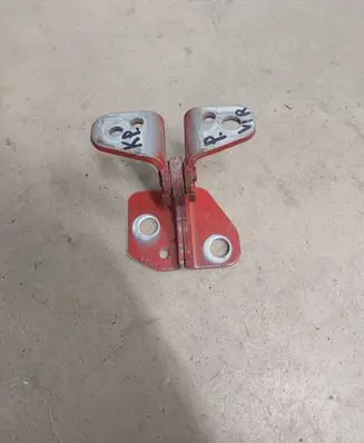 Jeep Grand Cherokee Rear door upper hinge 661A