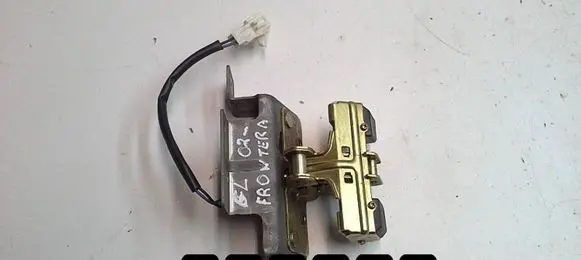 Opel Frontera B Front door lock 