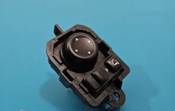 Renault Kadjar Electric window control switch 255707377R IMPRK1547707