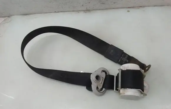 Volkswagen Caddy Rear seatbelt 2K0857812F