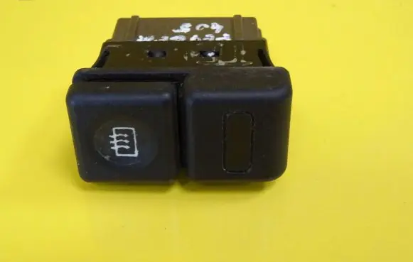 Peugeot 405 Windscreen/window heater switch