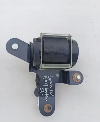 Middle seatbelt (rear)
