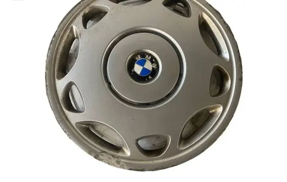 BMW 3 E36 R15 wheel hub/cap/trim 36131180104