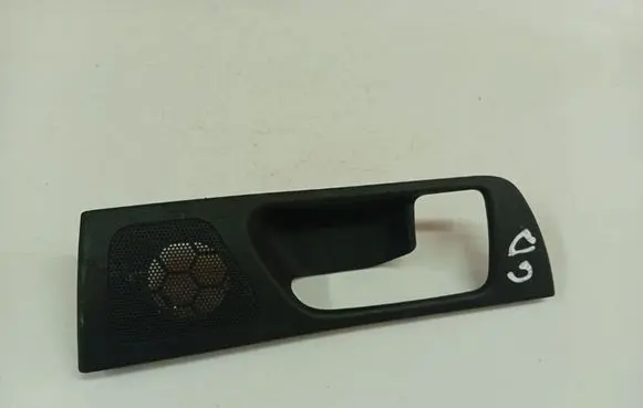 Toyota Avensis T250 Side speaker trim/cover 6761705030
