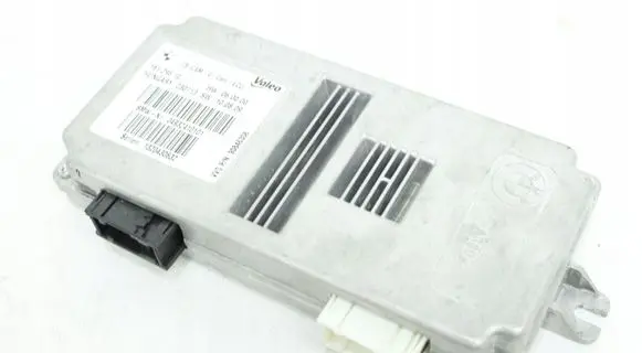 BMW X5 F15 Camera control unit module 9324101