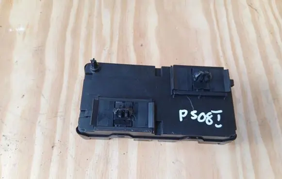 Peugeot 508 Fuse box set 9666961580