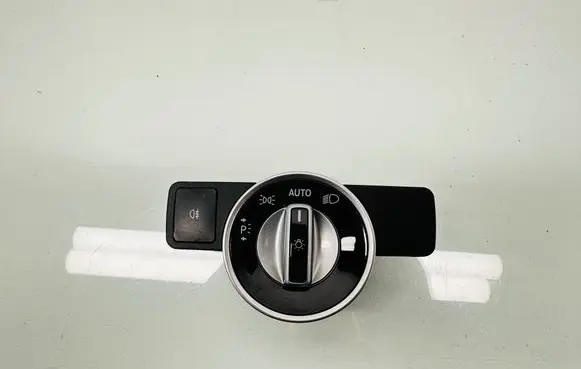 Mercedes-Benz GLK (X204) Light switch A2129050551 10091531