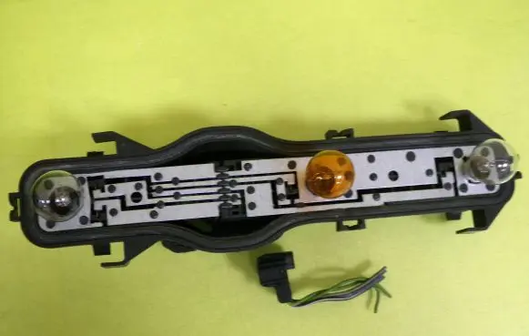 Renault Espace - Grand espace IV Tail light bulb cover holder