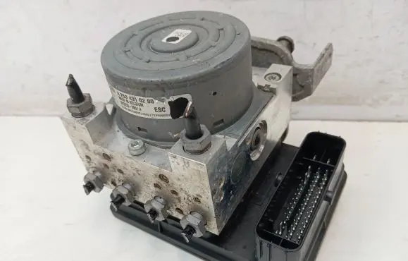 Mercedes-Benz GLC X253 C253 ABS Pump A2534310200