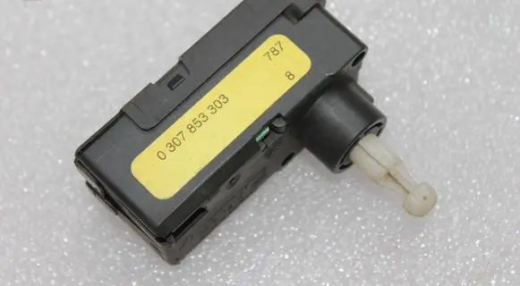 Mitsubishi Colt Headlight level adjustment motor 0307853303 1J0941295A