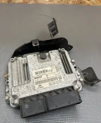 Hyundai Santa Fe Engine control unit/module 3911327825 3911627825 0281013584