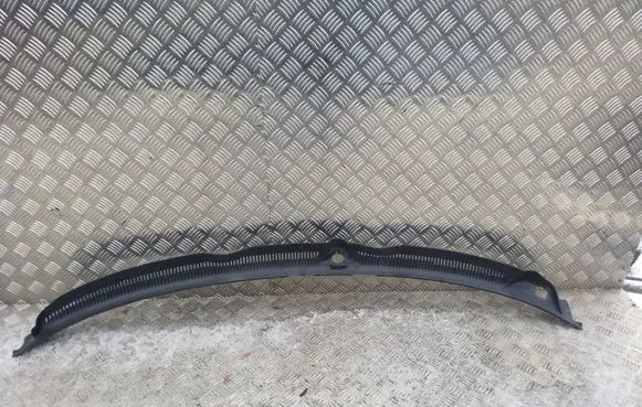 Seat Exeo (3R) Wiper trim 3R2819403