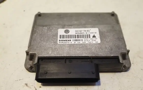 Volkswagen Touareg I Transfer box differential control unit 0AD927755BG 5WK22070