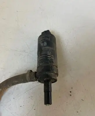 Peugeot 406 Windscreen/windshield washer pump 0392040019