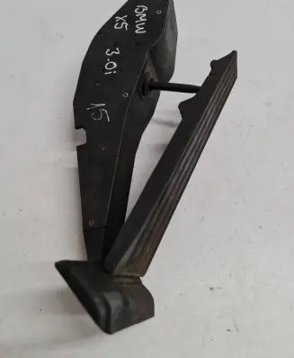 BMW X5 E53 Accelerator throttle pedal 6762480 120703 25916010