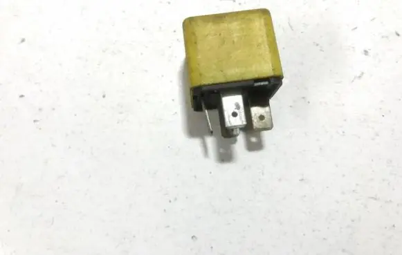 Fiat Bravo - Brava Other relay 82461739 a727520