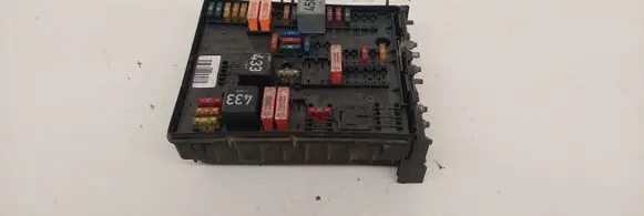 Audi A3 S3 8P Fuse module 01394932