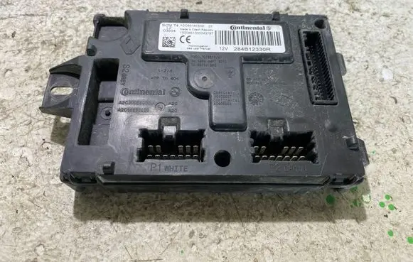 Renault Clio IV Ignition key card reader 40406557 1500851035043787 A2C86181500