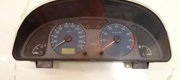 Citroen C5 Speedometer (instrument cluster) 9643206780