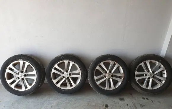 Nissan Juke I F15 R17 alloy rim 