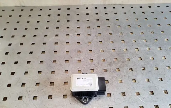 Honda CR-V ESP acceleration yaw rate sensor 0265005747 39960SYY003