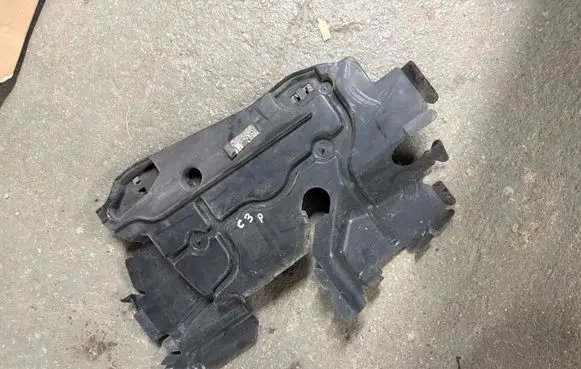 Citroen C3 Picasso Intercooler air guide/duct channel 9685207880