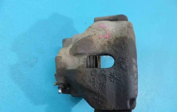 Skoda Superb B5 (3U) Front brake caliper IMPRK883288