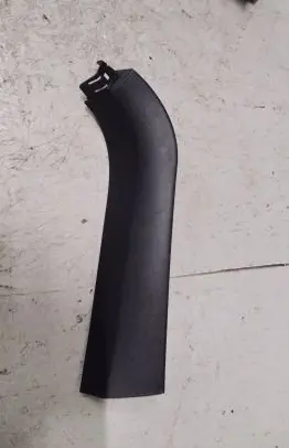 Tesla Model S Tailgate trim 100925200